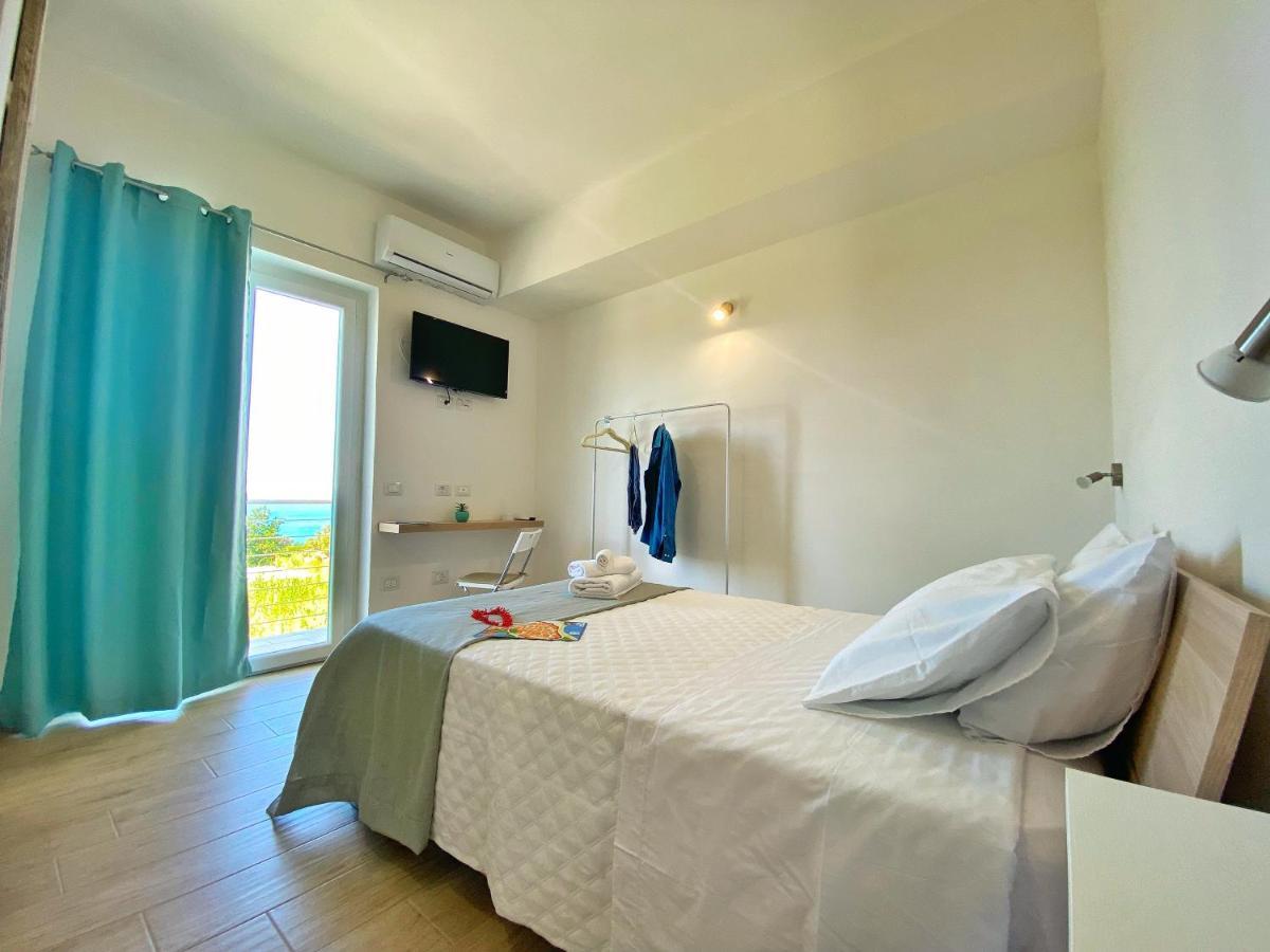 Campus Dei - Tropea Rooms Екстериор снимка